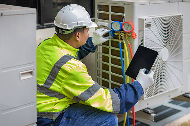 Professional Hvac technician working in Vail, CO